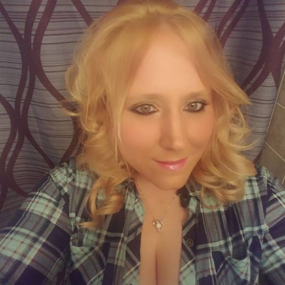 Meet your Posher, Lauren - Picture 1 of 1